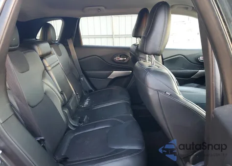 2018 Jeep Cherokee Latitude Plus z USA, uszkodzony, nr VIN 1C4PJMLB7JD622461